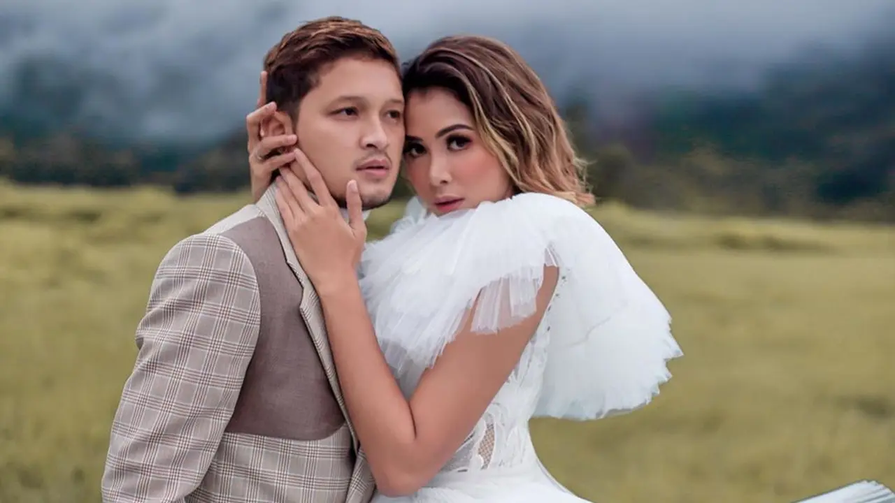 [Fimela] Bunga Jelita dan Syamsir Alam