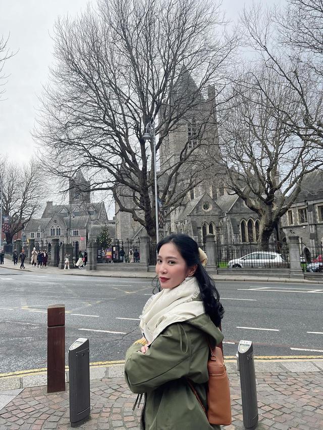 Profil dan Agama Bunga Zainal, Masih Terlihat Awet Muda di Usia 37 Tahun