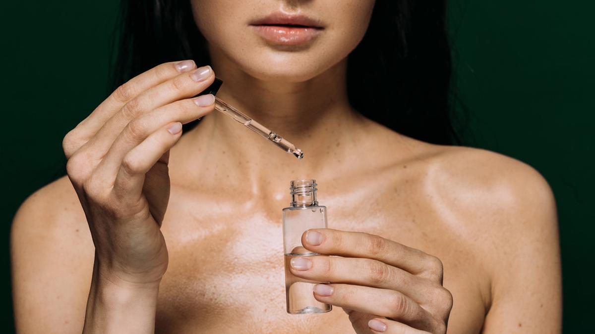 Terungkap! 6 Manfaat Tak Terduga dan Cara Tepat Pakai Face Oil untuk Perawatan Kulit Glowing