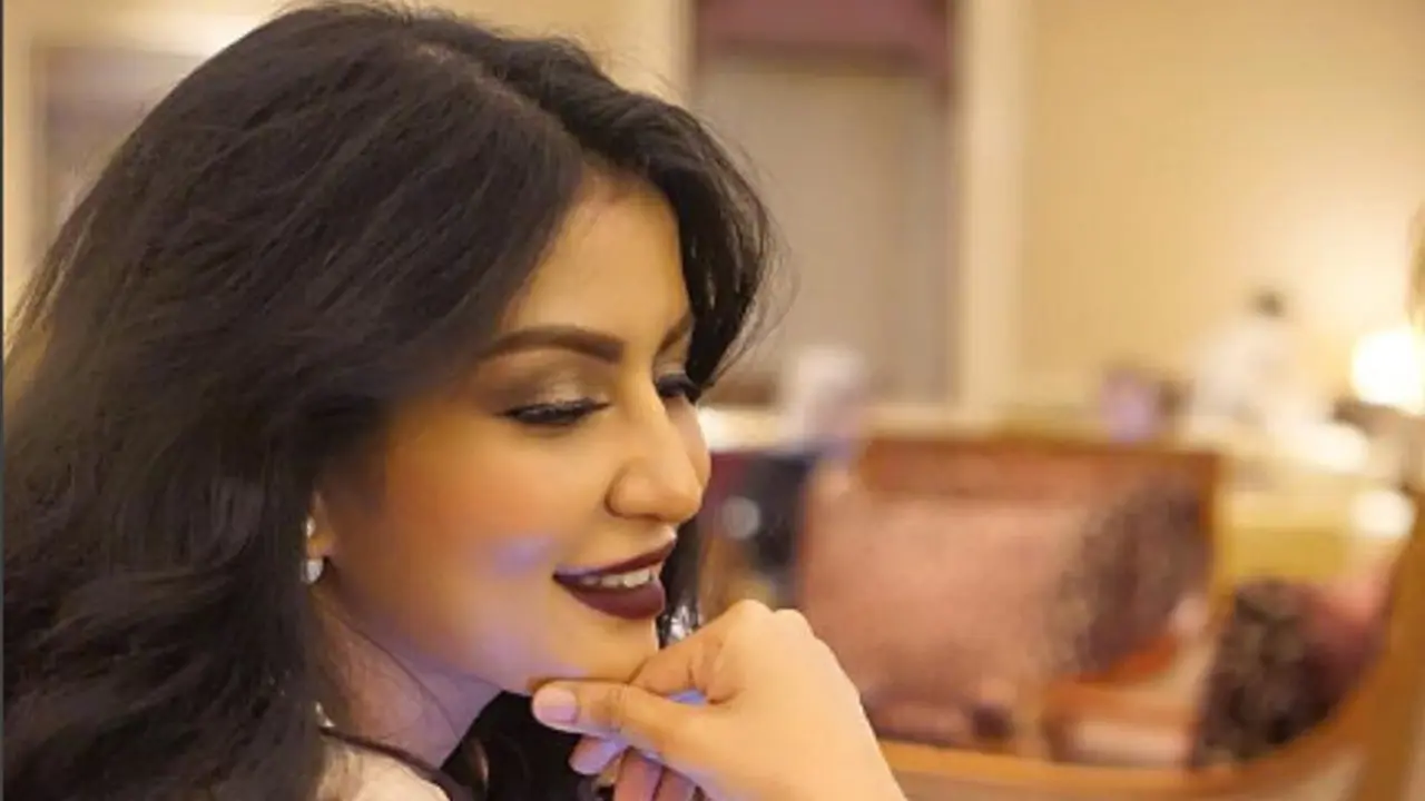 Filler Bibir, Five Vi Jadi Mirip Ariel Tatum