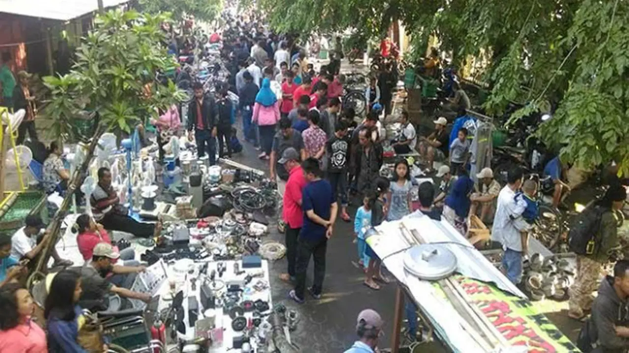 Kondisi Pasar Oprokan Pagi Notoharjo