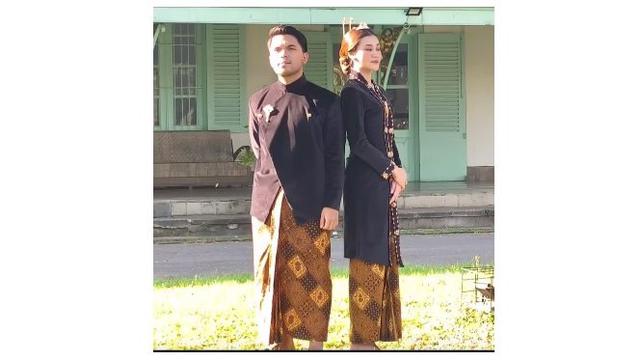 8 Potret Prewedding Thariq Halilintar dan Aaliyah Massaid Bertema Tradisional, Memukau