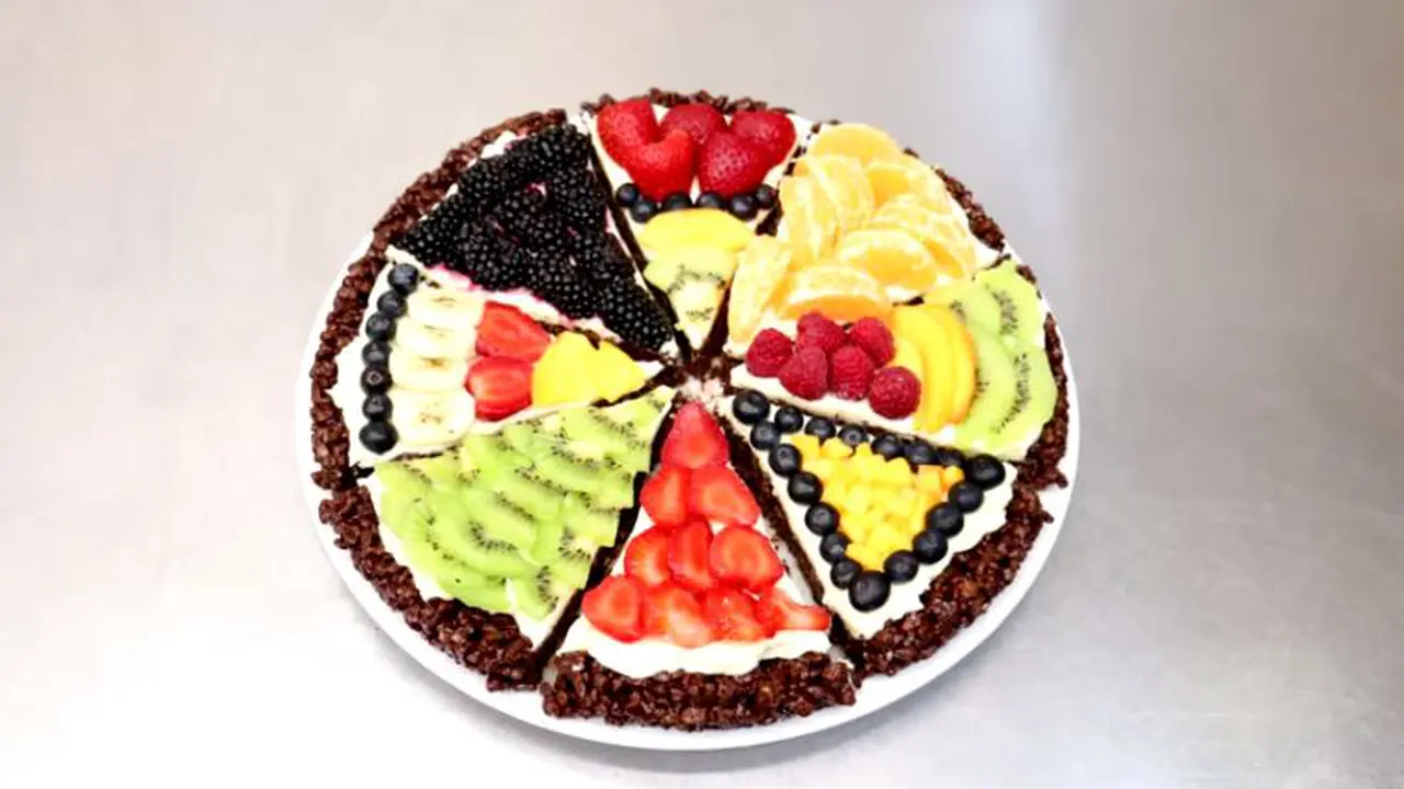 Resep Pizza Buah, Cuma 5 Menit, Gak Pakai Dipanggang!