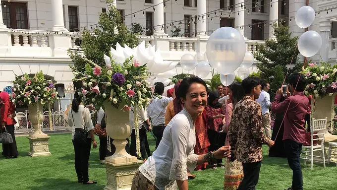 [Bintang] Poppy Sovia