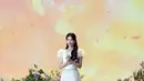 Tampil totalitas menjadi Snow White, Bae Suzy kenakan gaun putih panjang yang cantik [@management_soop]