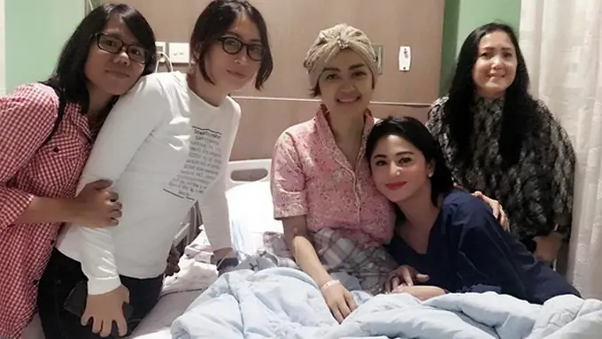 [Bintang] Julia Perez