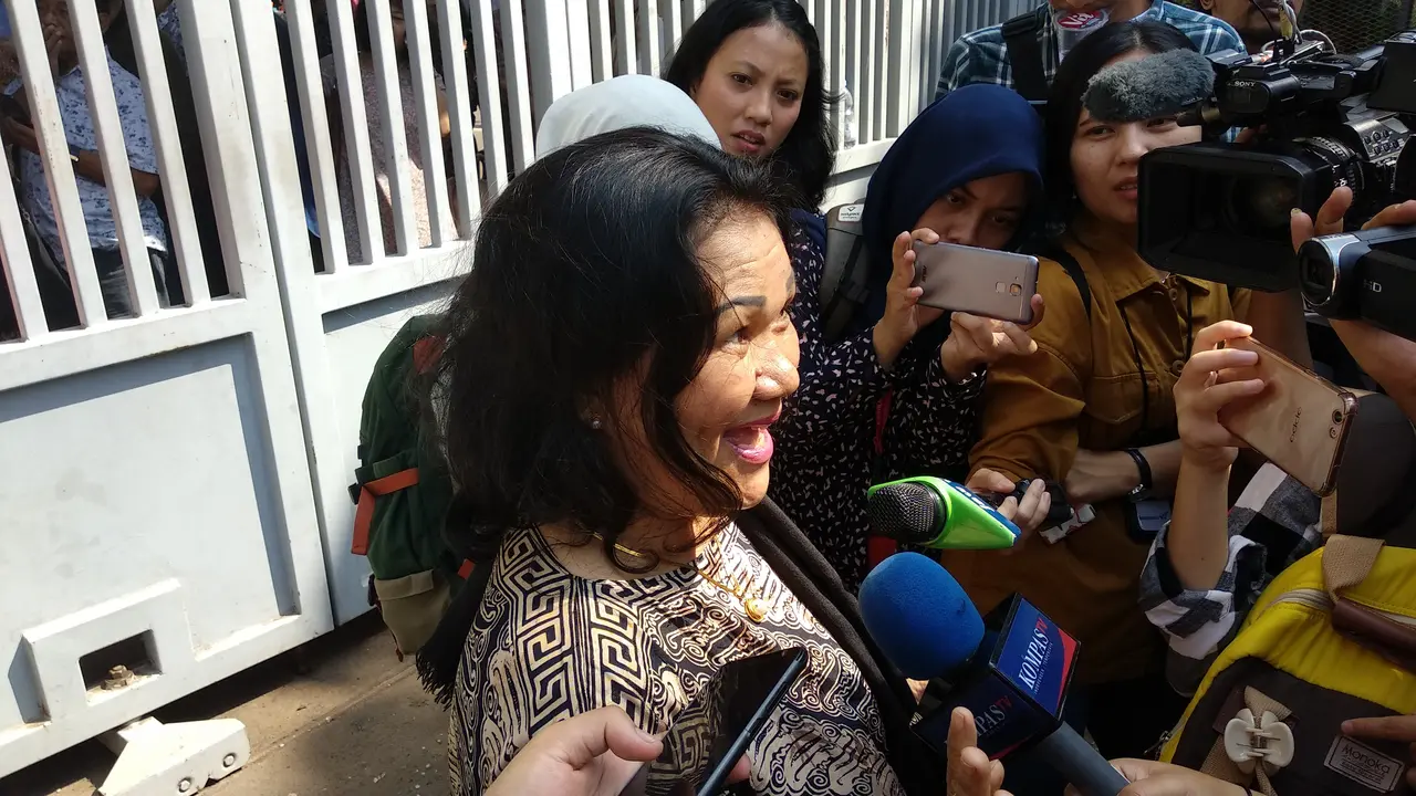 Kunjungan keluarga tahanan KPK dalam rangka Idul Fitri, Rabu (5/6/2019).