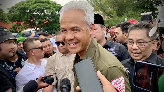 Capres nomor urut 03 Ganjar Pranowo saat berkampanye di Palembang.