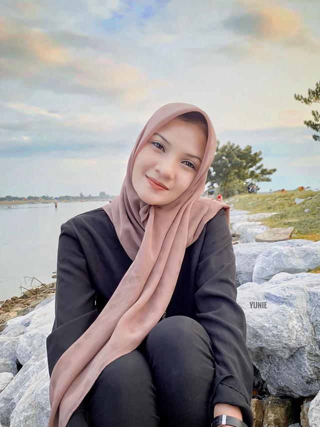 6 Potret Cantik Sriwahyuni, Calon Istri Martunis Anak Angkat CR7