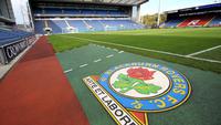Blackburn Rovers akan mencatat sejarah baru di sepak bola Inggris. Bukan soal prestasi di lapangan, tetapi aktivitas sosial klub. (AFP/Lindsey Parnaby)
 