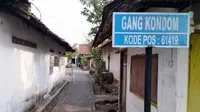 Nama Gang Kondom mendadak viral. Gang di Dusun Sumberwinong di Desa Banjardowo, Jombang, Jawa Timur, itu kini ramai dikunjungi warga yang penasaran. (Tim Jawapos.com/ Mardiansyah)