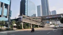 Di kawasan ini, tidak terlihat adanya kepadatan volume kendaraan, Jakarta, Senin (4/8/14). (Liputan6.com/Faizal Fanani)