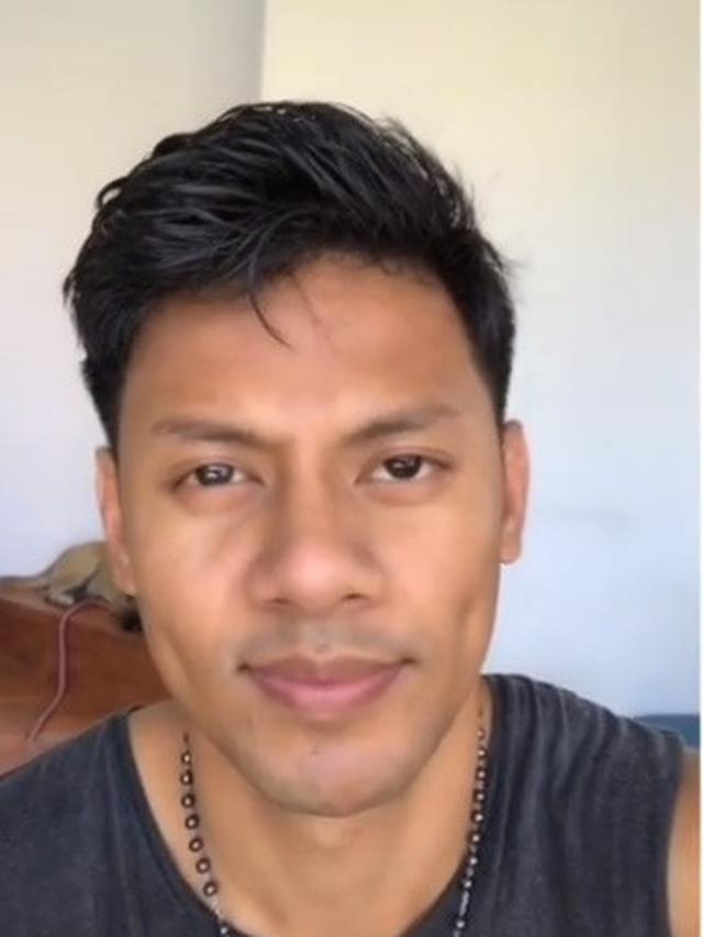 7 Potret Marlon Abraham, Netizen TikTok Viral dianggap Mirip Shahrukh Khan