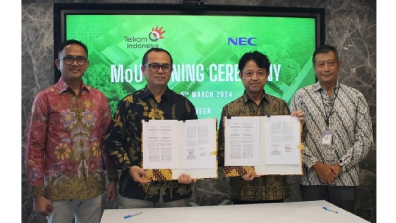 Penandatanganan MoU NEC Indonesia dengan Telkom Indonesia untuk mengembangkan smart city di Ibu Kota Nusantara (IKN). Dok: NEC