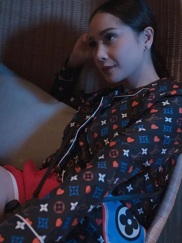 6 Momen Nagita Slavina di Undang Acara Resmi Louis Vuitton, Gayanya Curi Perhatian