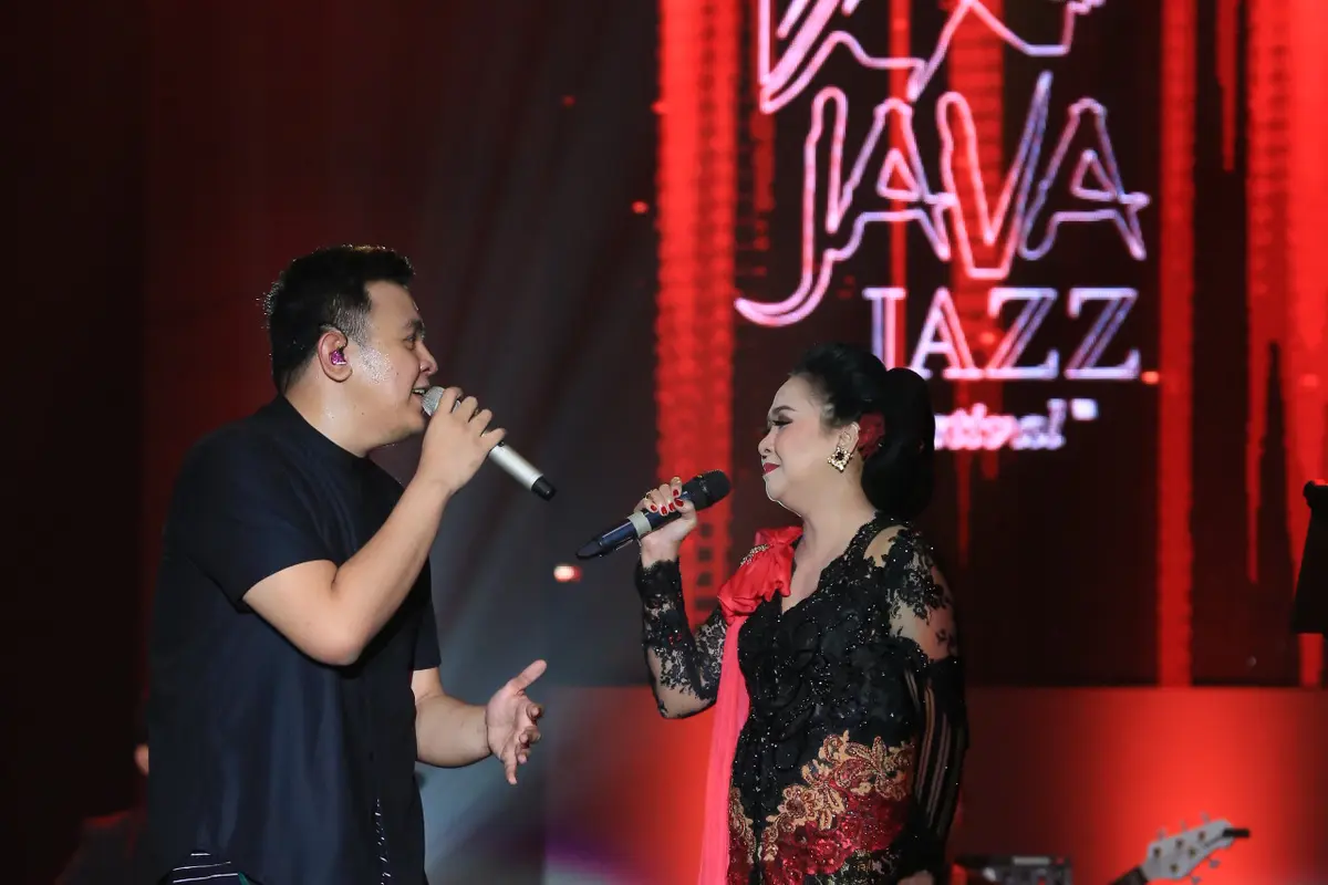 [Bintang] Tulus 