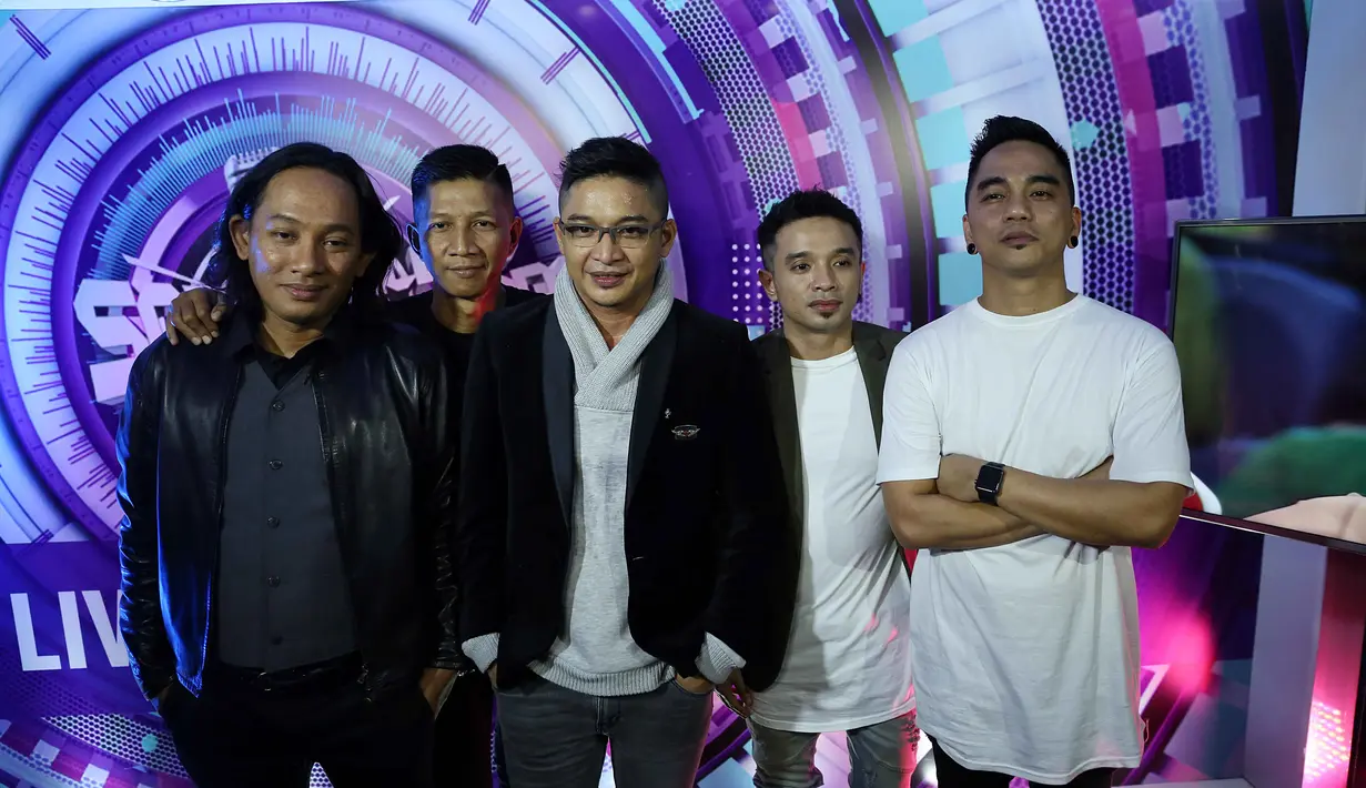 Pasha, di Studio 6 Emtek City, kawasan Daan Mogot, Jakarta Barat, Kamis (28/4/2016) malam, mengatakan akan hadir kapan saja yang tidak disangka-sangka tempatnya. (Nurwahyunan/Bintang.com)