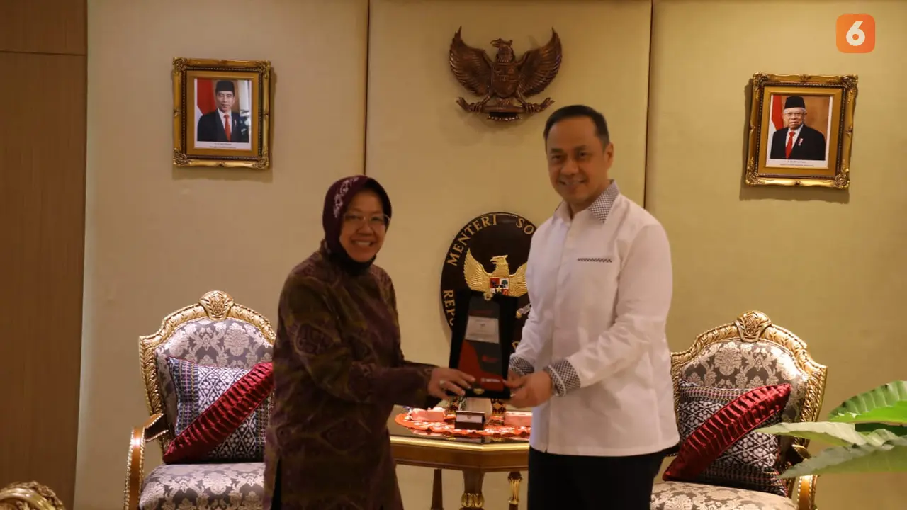 Menteri Sosial