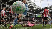 Manchester City berhasil memetik poin penuh dalam laga lanjutan Liga Inggris 2025/2026 saat menjamu Brentford di Etihad Stadium, Manchester, Inggris, Sabtu (09/05/2026) waktu setempat. (AFP/Darren Staples)