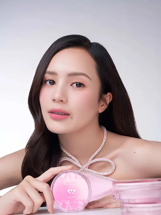 Makeup Korean Look ala Beby Tsabina untuk Valentine yang Lebih Romantis. dok. barenbliss