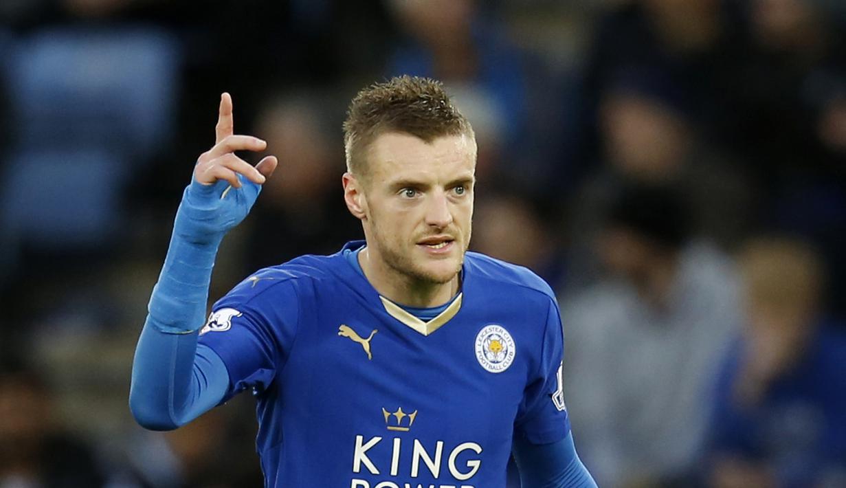Penyerang Leicester, Jamie Vardy adalah salah satu pemain yang bersinar ditahun 2015, Rumornya Chelsea dan Manchester City menjadi klub yang terdepan untuk merekrutnya, Vardy dibanderol €45 Juta (euro)  (Reuters/Ed Sykes)