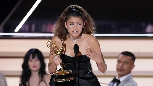 Zendaya Raih Penghargaan Aktris Utama Terbaik di Emmy Awards 2022