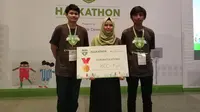 Kelompok developer pemenang Android Hackathon yang membuat aplikasi unik dan berhak atas hadiah total senilai Rp 25 juta. Liputan6.com/ Agustins Setyo Wardani
