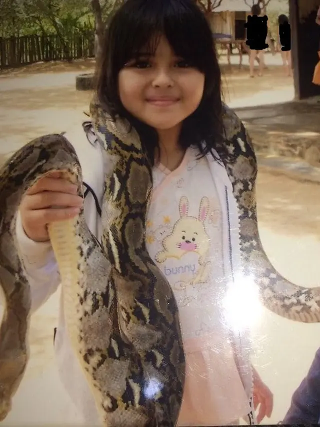 Potret masa kecil Laura Anna (Foto: Instagram/@edlnlaura)