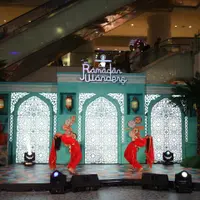 Store fashion yang ramai dikunjungi untuk beli baju Lebaran. (istimewa)