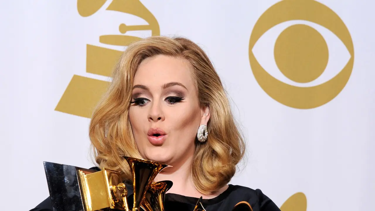 [Bintang] Adele