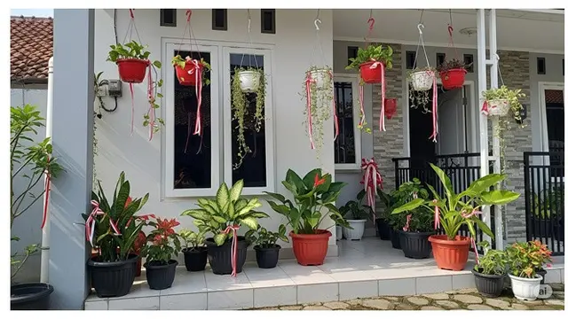 10 Potret Dekorasi Teras Rumah untuk Meriahkan HUT RI, Bernuansa Merah Putih