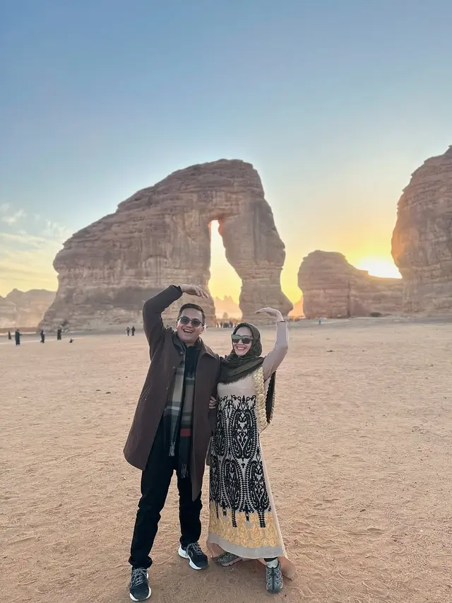 Sahrul Gunawan Umrah Bareng Istri dan Mertua