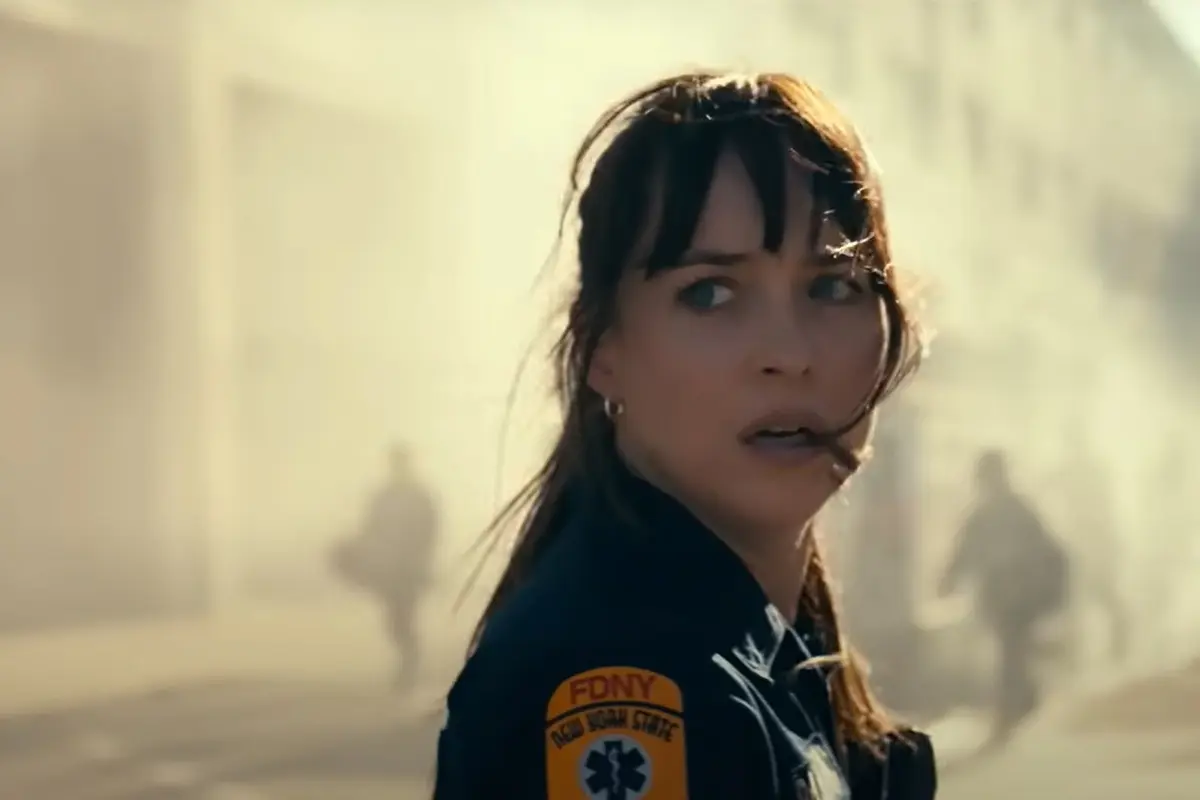 Dakota Johnson dalam trailer film spin-off Spider-Man, Madame Web.