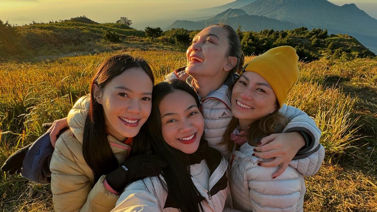 Yura Yunita Ungkap Keseruan Naik Gunung Prau Bareng Luna Maya hingga Della Dartyan Berita Viral Hari Ini Kamis 19 September 2024