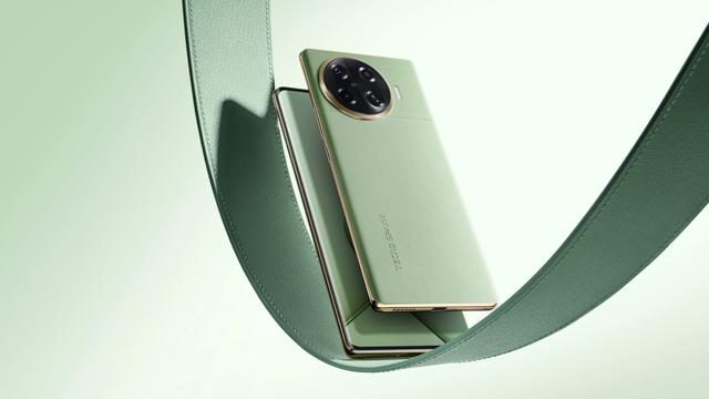 Tecno Spark 20 Pro Plus (Tecno)