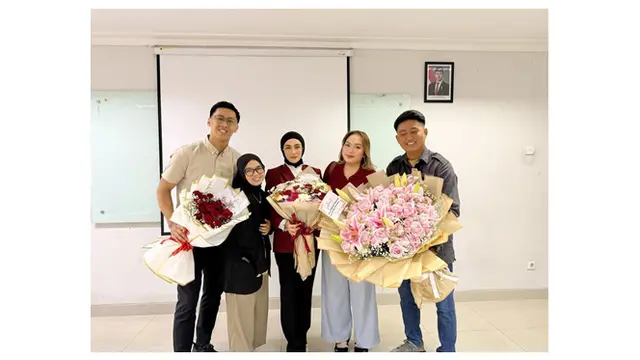 Potret Mulan Jameela Lulus Seminar Proposal Tesis S2, Siap Lanjut Penelitian