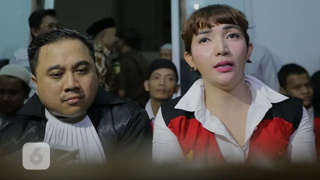 [Bintang] Roro Fitria