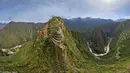 Komunitas fotografer drone asal Rusia, AirPano  saat mengambil gambar Machu Picchu yang dibangun oleh Kekaisaran Inca sekitar 1450 yang ditinggalkan lebih dari satu abad pada 1572 setelah Spanyol tiba di Peru. (Dailymail)