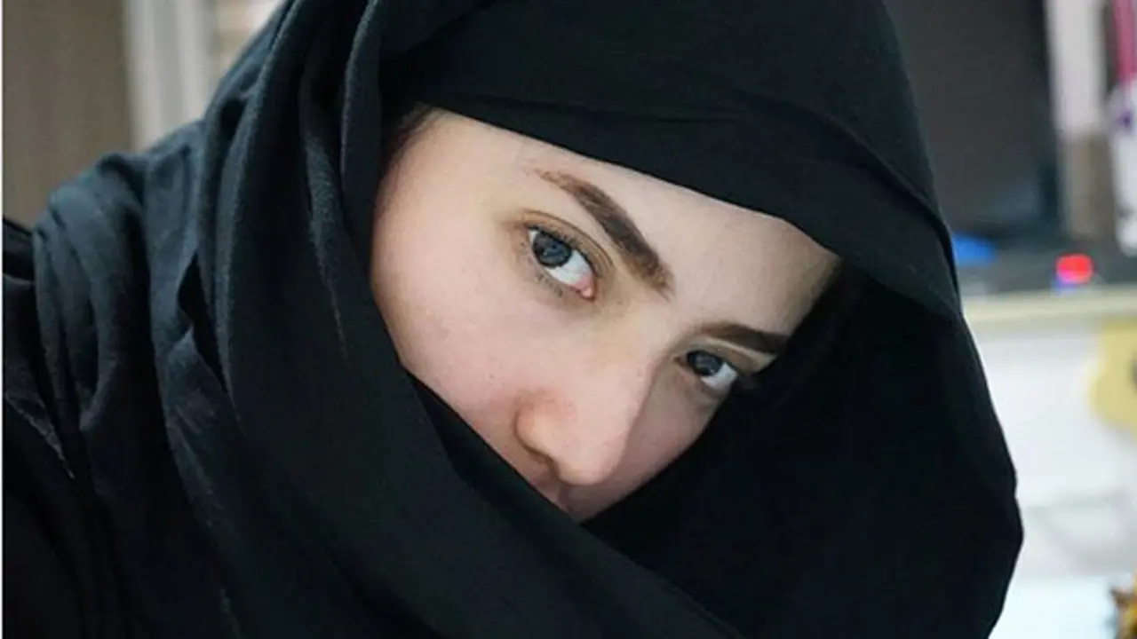 [Bintang] Yulia Mochamad Disebut Istri Ketiga Opick