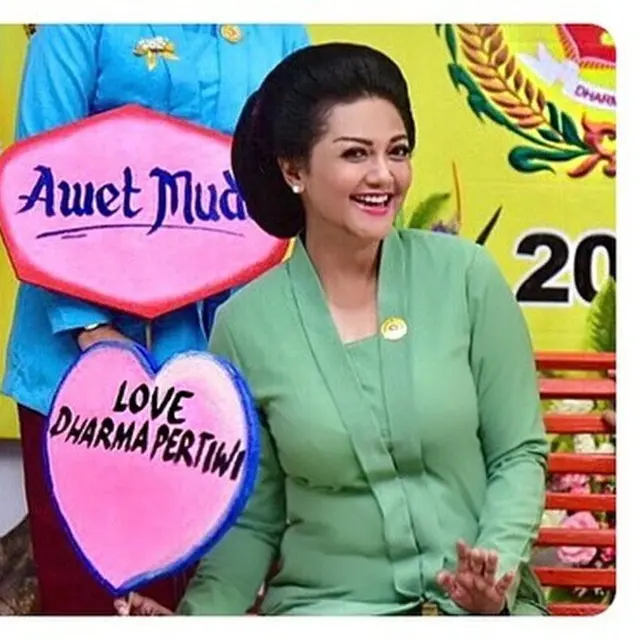 Potret Lawas Bella Saphira saat Pakai Seragam Ibu Persit, Menawan dan Berwibawa