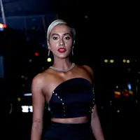 Siapa yang tidak tertarik dengan keeksotisan Kimmy Jayanti? (Wimbarsana/bintang.com)