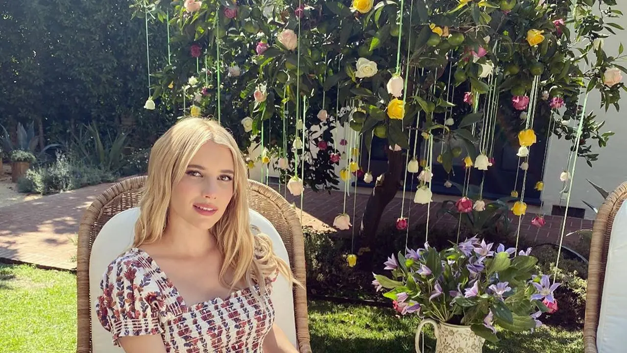 Emma Roberts