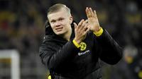 3. Erling Haaland (Borussia Dortmund) - Penampilan gemilang pemain berusia 19 tahun ini bersama RB Salzburg membuatnya diincar banyak klub top Eropa. Pria Norwegia ini pun akhirnya memilih Borussia Dortmund sebagai tempat berlabuhnya. (AFP/Ina Fassebender)
