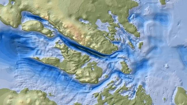 Palung dalam Denman memiliki lebar 20 km dan panjang 100 km - semuanya dipenuhi es