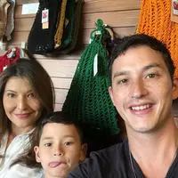 Mike Lewis dan Tamara Bleszynski