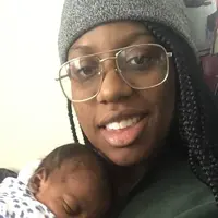 Tia Freeman | Sumber Foto: self.com