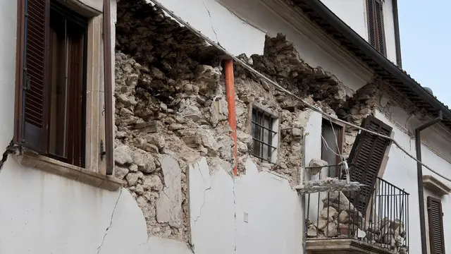 Gempa Bumi Magnitudo 5,5 Guncang Tibet