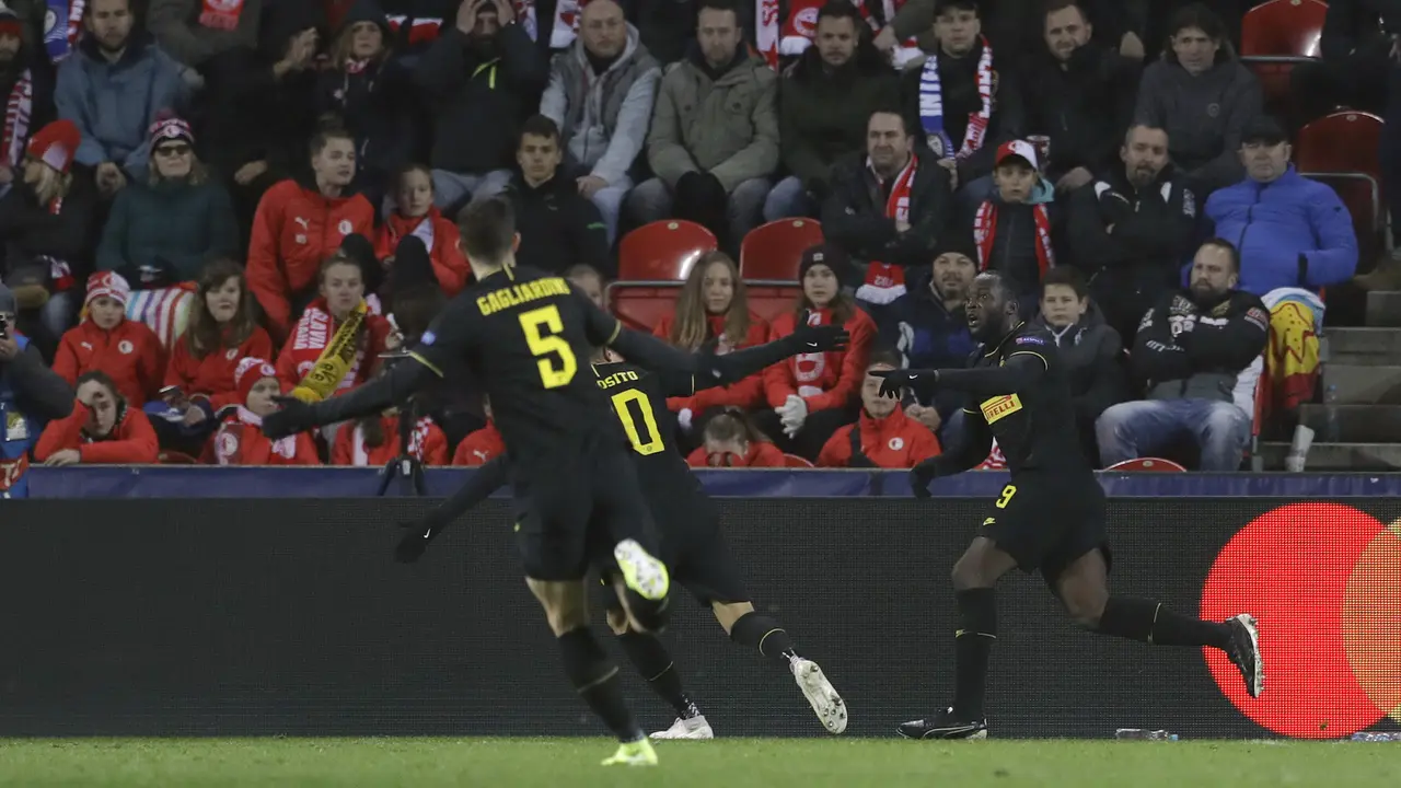 Lautaro Martinez 2 Gol, Inter Milan Bungkam Slavia Praha 3-1