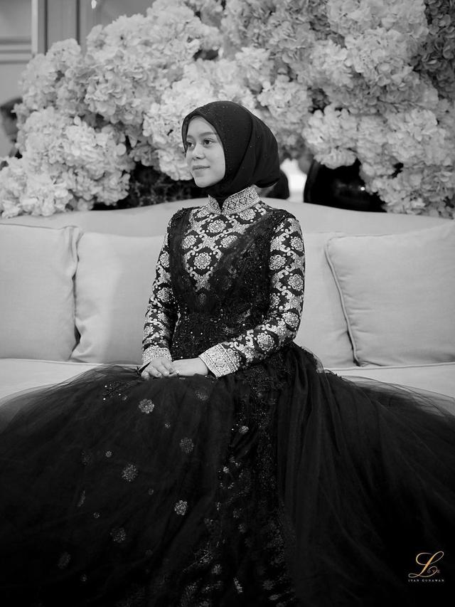 7 Detail Gaun Lesty Kejora di Acara Menuju Cinta Abadi, Dirancang Ivan Gunawan 3 Hari