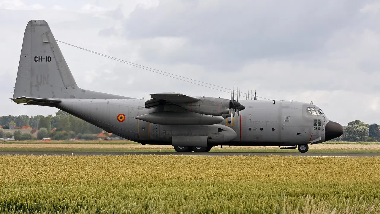 [Bintang] Hercules C130 Masih Beroperasai Meski Telah 7 Kali Ganti Presiden